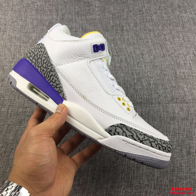 Air Jordan 3 乔丹3代 Nike 耐克 Logo男子运动鞋篮球鞋 男鞋 白紫